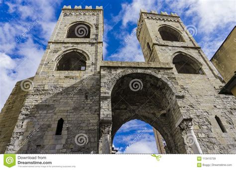 Porta Soprana In Genua Stockbild Bild Von Defensiv 113415739