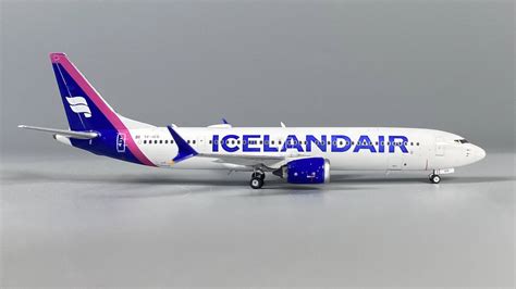 PH11788 Phoenix Models Icelandair Purple B737MAX9 TF-ICD