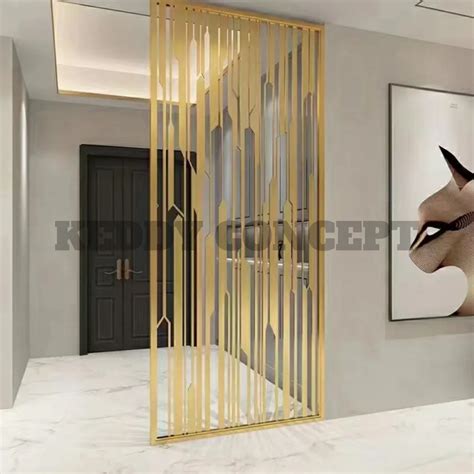 Stainless Steel Golden SS 304 Pvd Coated Wall Partition 1 Panel 5 X