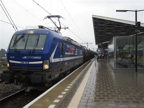 Vectron Rtb Vectron Met Een Keteltrein Op Station Flickr