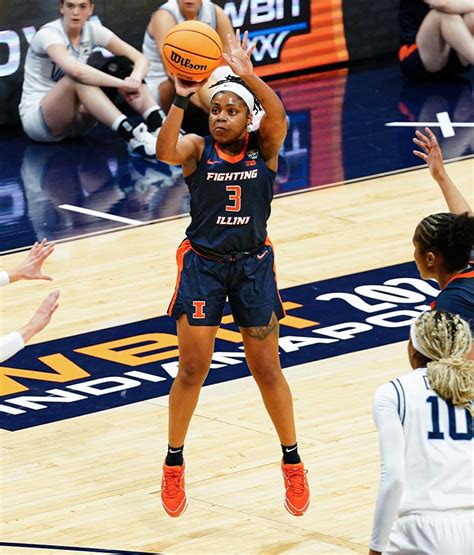 Illini Wbit Championship Run Welcomes Back Confident Makira Cook