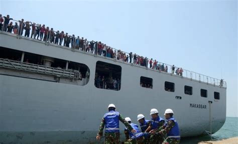 Kapal Tiongkok Berlayar Bebas Di Laut Natuna TNI Siaga Tempur