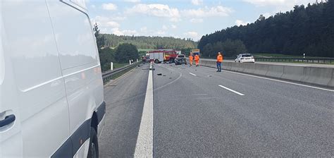 Api Th T Dlicher Verkehrsunfall Auf Der Bab Richtung Schweinfurt