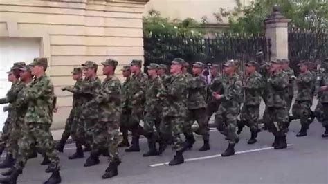 Marcha De Jóvenes En El Servicio Militar De Colombia Youtube