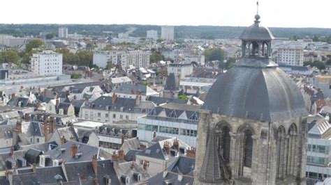 Le Panorama Unique Depuis La Tour Charlemagne