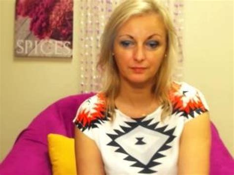 Vanessaxhot Sex Shaved Pussy Medium Tits Female Blonde Tits Blue Eyes