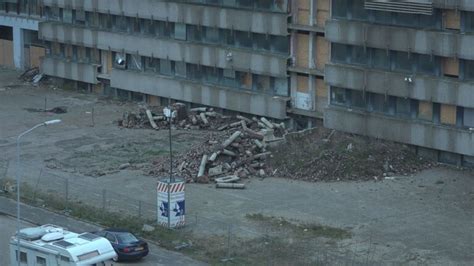 Eén van de grootste kantoren in ons land staat al jaren leeg Het is