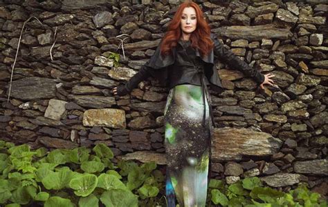 Tori Amos live! : Illinois Entertainer