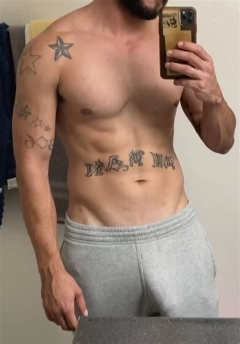 Throbbing In Grey Sweats Nude Pics XHamster