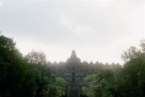 Borobudur: Architectural Lessons on Enlightmenet — Calvin Khurniawan