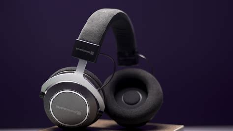 Beyerdynamic Amiron Wireless: Premium Sound, Bulky Design