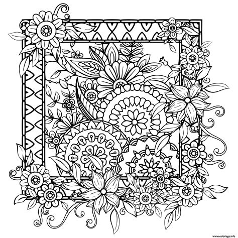 Coloriage Adultes Avec Des Fleurs Motif Noir Et Blanc Doodle Couronne