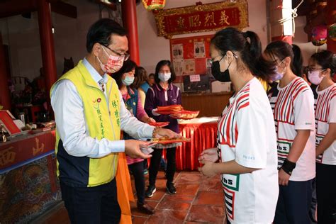 文昌聖誕，彰市公所為考生祈福，並贈文昌筆 中華日報 中華新聞雲