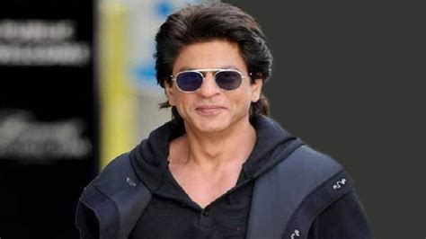 Shah Rukh Khans New Look From Dunki Leaked Pic From Set Goes Viral