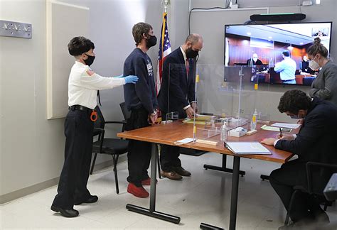 Advocates condemn court sessions in Suffolk County jail for people