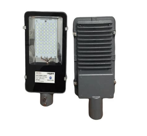 Cool White 100W LED Street Light Aluminium At 900 Piece In Hapur