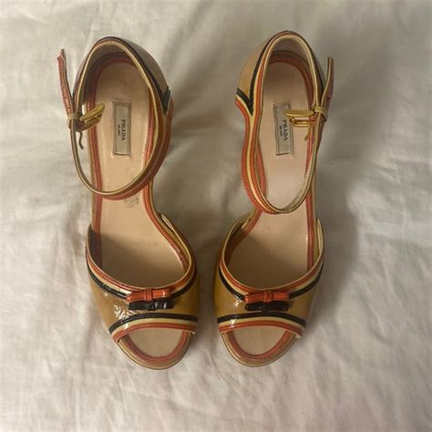 Prada Shoes Vintage Y2k Prada Vero Cuoio 4 Slight Platform Heel