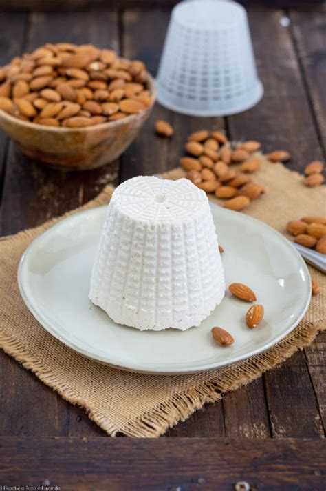 Ricotta Di Mandorle Il Ricettario Timo E Lavanda