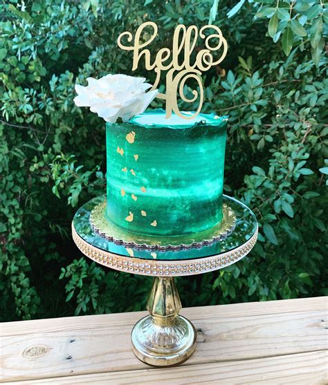 Elegant Emerald Green 40th Birthday Cake