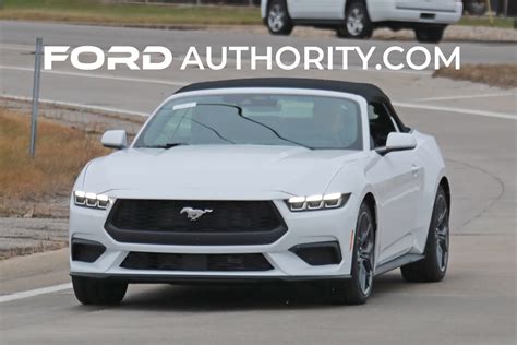ford mustang  convertible white
