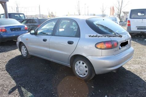 2002 Daewoo Lanos 1.5 - Car Photo and Specs