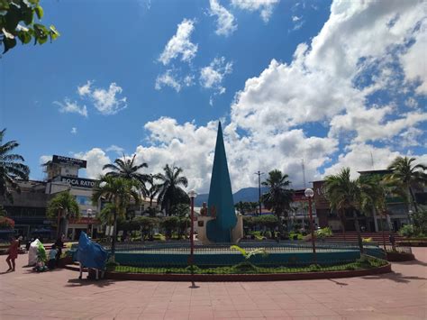 Plaza De Armas De Tarapoto En La Ciudad Tarapoto