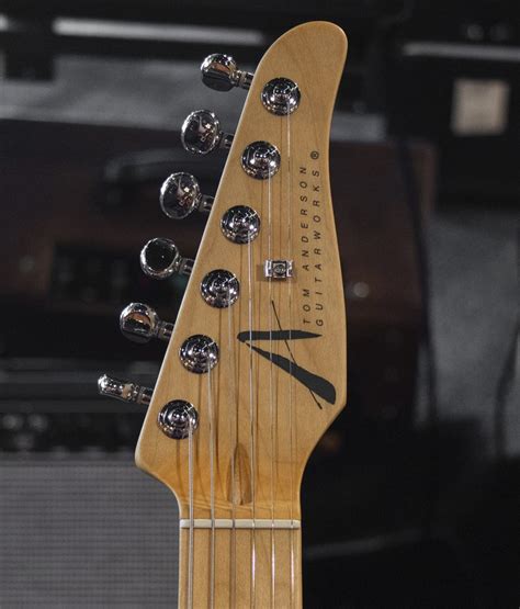 Tom Anderson T Icon Translucent Blonde Electric Guitar Swamp Ash Body