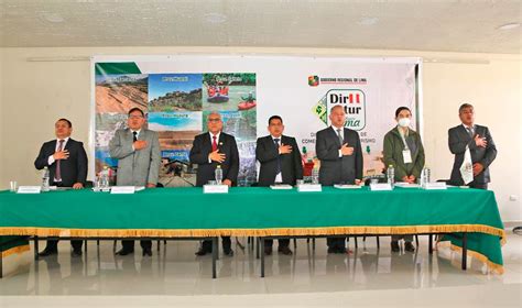 Ricardo Chavarr A Presenta El Plan Estrat Gico Regional De Turismo