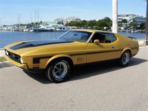 1972 Ford Mustang Mach 1 - Ultimate Guide