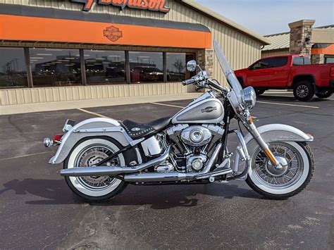 2008 Harley Davidson® Flstc Heritage Softail® Classic White Pewter