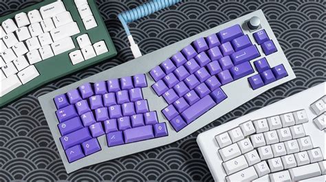 Should You Get Keychrons Alice Mechanical Keyboard Q Review Youtube