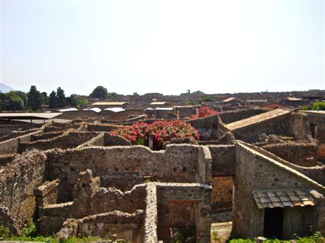 Ruins of Pompeii, Italy | Places to go, Pompeii ruins, Places to see