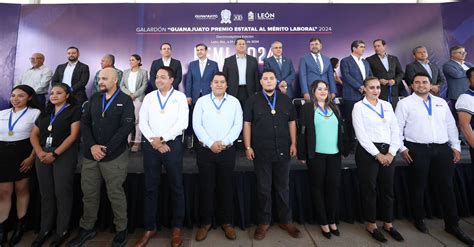 Entregan El Galard N Guanajuato Premio Estatal Al M Rito Laboral