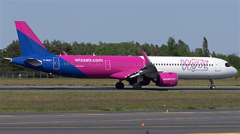 G WUKY Wizz Air UK Airbus A321 271NX