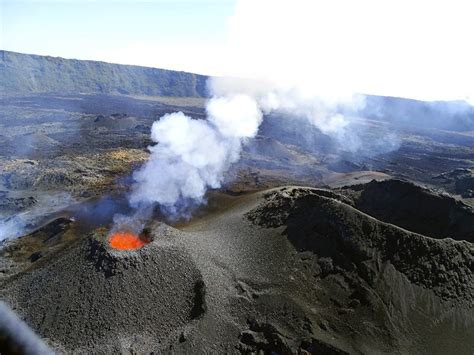 Global Volcanism Program | Report on Piton de la Fournaise (France ...