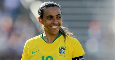 5 Curiosidades Sobre Marta A Rainha Do Futebol