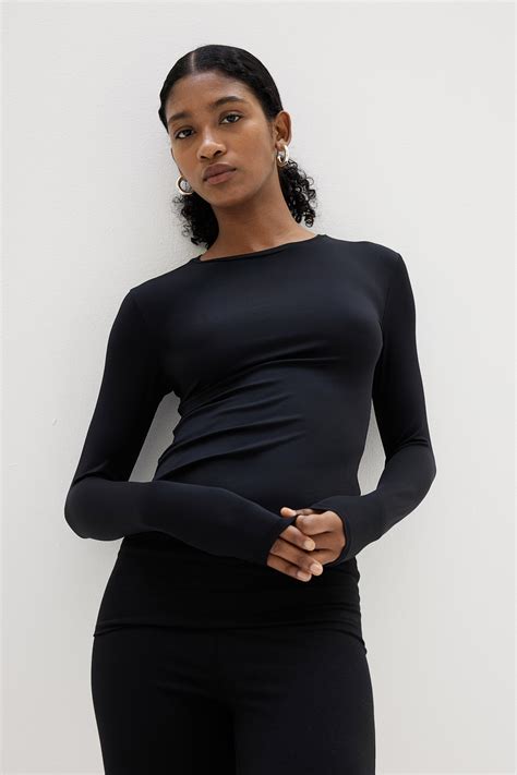 Long Sleeved Microfiber Top Round Neck Long Sleeve Black Ladies