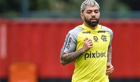 Gabigol Flamengo Pode Ter Trio In Dito Contra O Pe Arol