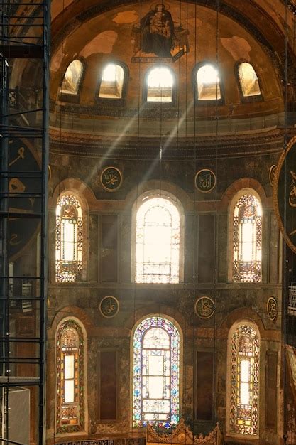 Hermoso Interior De Hagia Sophia En El Fondo De Arquitectura De