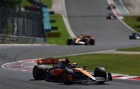 Formula 1 Max Verstappen de neoprit în Ungaria Lando Norris din nou