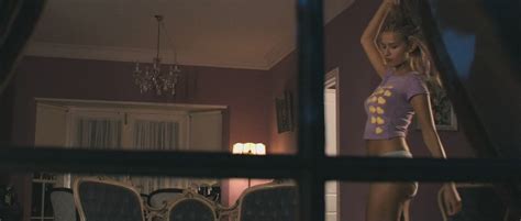 Naked Tahyna Tozzi In Beautiful