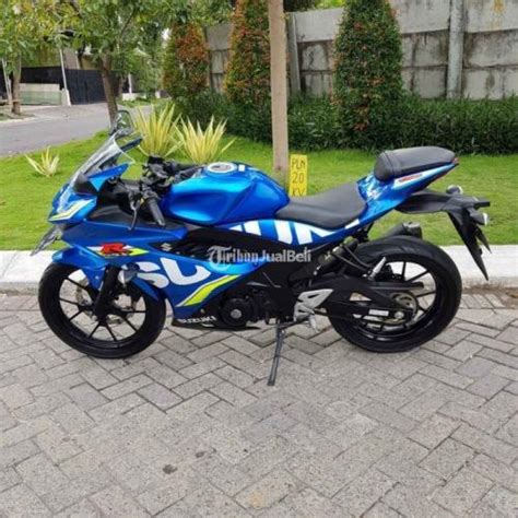 Motor Bekas Suzuki GSX R 150 SE Blue GP 2017 Tangan1 Surat Lengkap