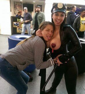 I Too Love Cops Porn Pic