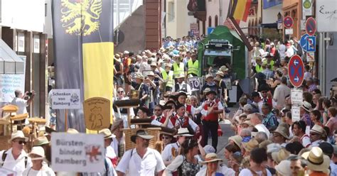 Jahr Feier Gr Ne Schlagen Festival Oder Marathon Vor Landau