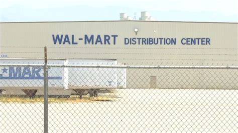 Walmart to hire 40 new Porterville-based truck drivers - ABC30 Fresno