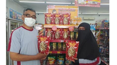 Keripik Telur Asin Telas Produk Lokal Klaten Wujud Kemitraan Alfamart