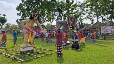 Jelang Nyepi Umat Hindu Di Kecamatan Pakisaji Gelar Upacara Tawur