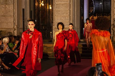 Semana Mineira de Moda é aberta desfile no Palácio da Liberdade