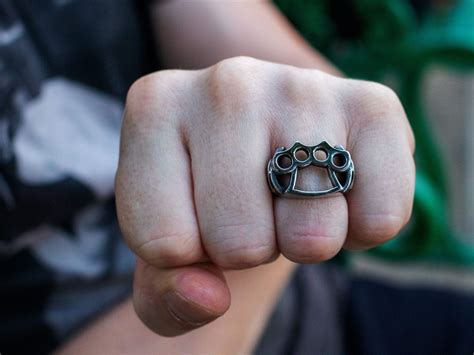 Rings As Brass Knuckles Atelier Yuwa Ciao Jp