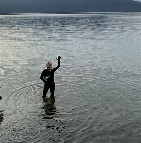 Polar Bear Swim photos - Gulf Islands Driftwood